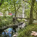 2 Bedroom Beautiful In *