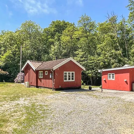 Ferienhaus In With Wifi Rønne